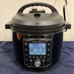 Instant Pot 8Qt Pro Electric Pressure Cooker - Black